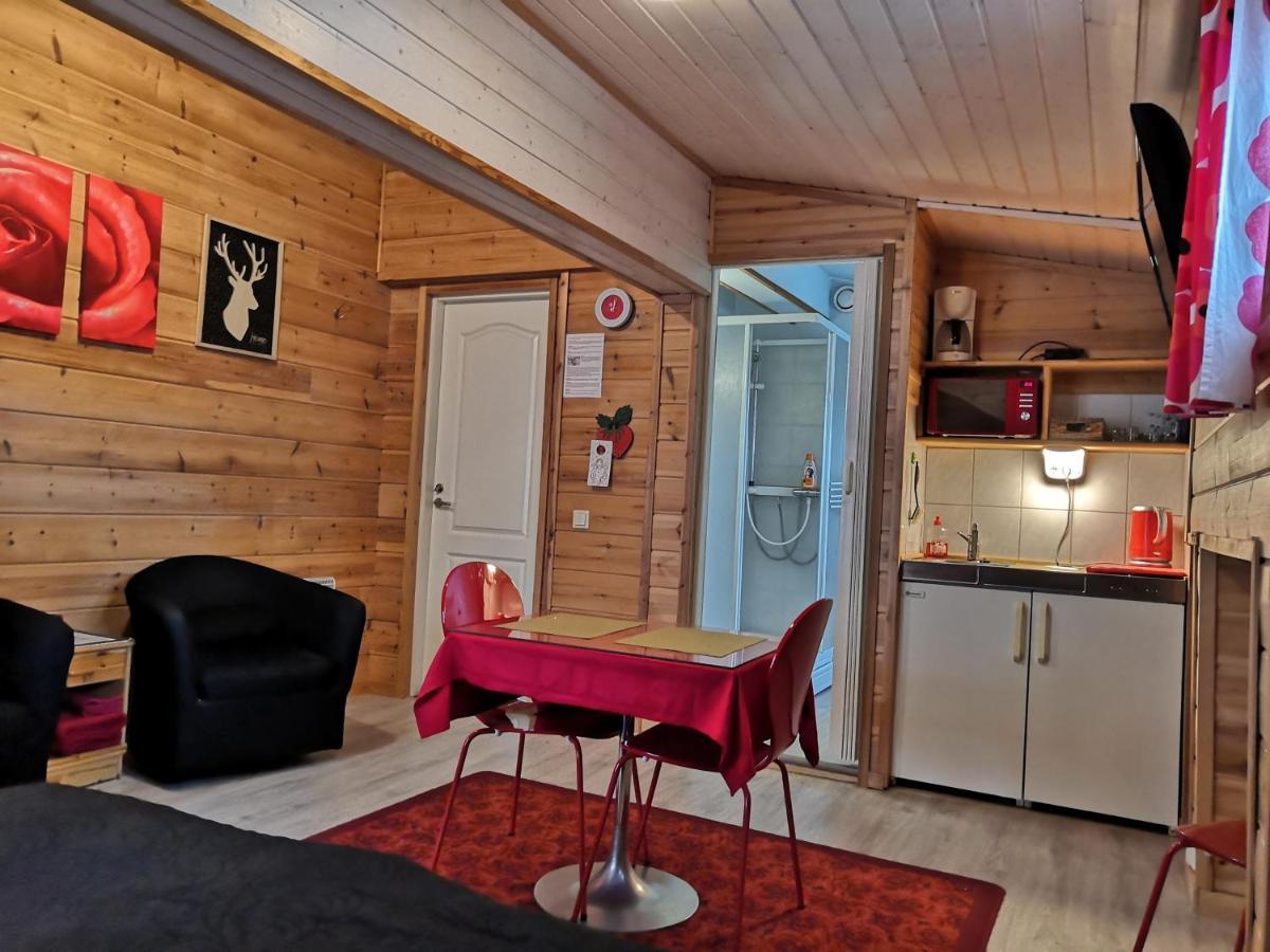 Hostel Mansikka Taipalsaari Екстериор снимка
