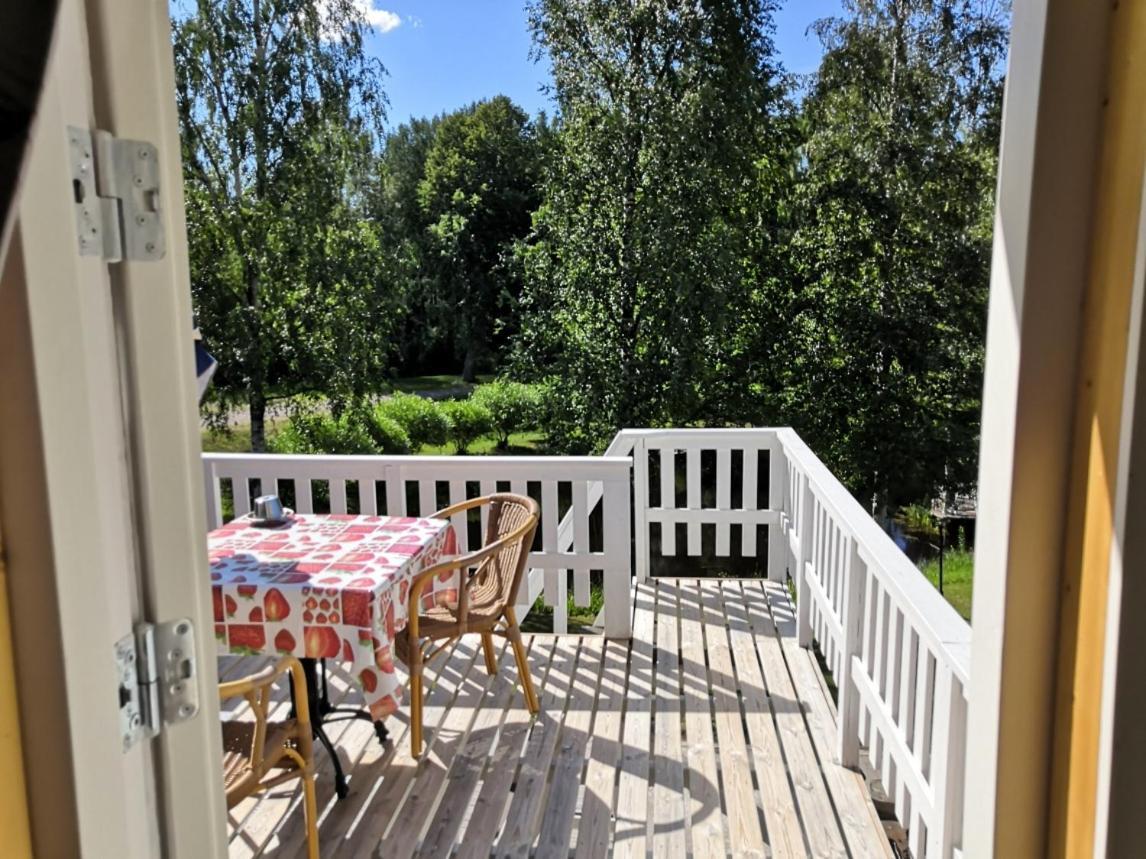 Hostel Mansikka Taipalsaari Екстериор снимка