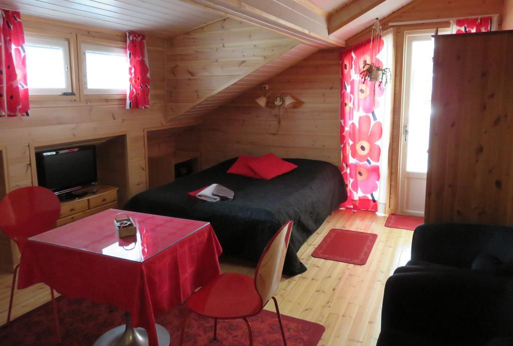 Hostel Mansikka Taipalsaari Екстериор снимка